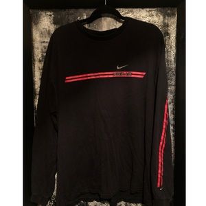 VINTAGE NIKE LONG SLEEVE T-SHIRT
